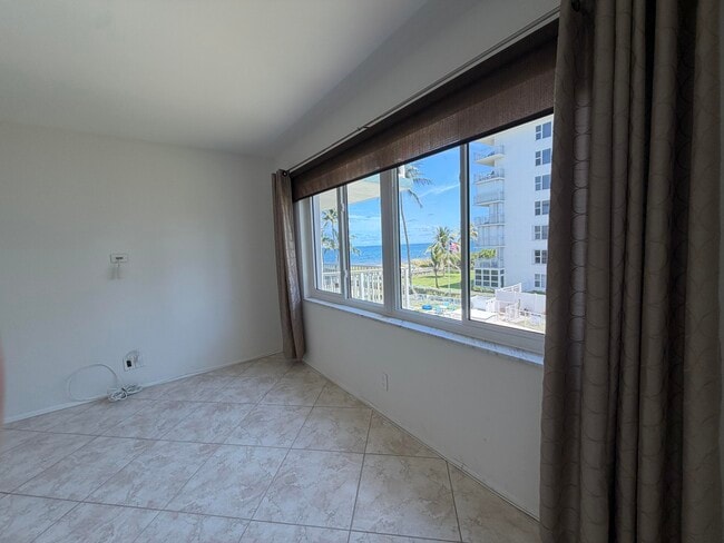 Building Photo - 1750 S Ocean Blvd