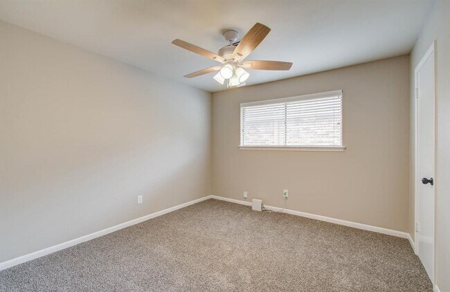 Building Photo - 5710 Verdome Ln