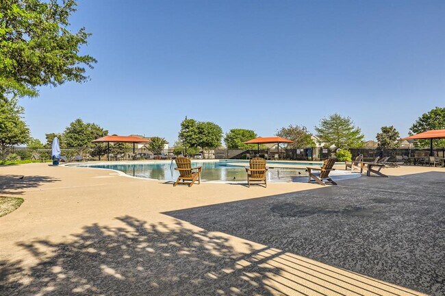 Building Photo - 4912 Risana Bend