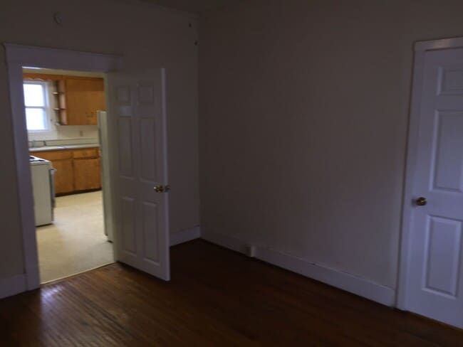 Building Photo - 3 Bed 2 Bath House Columbia College