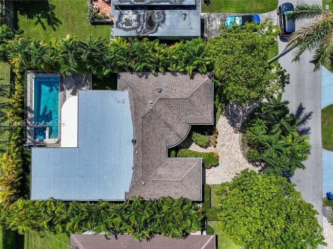 Building Photo - 7511 Miami View Dr