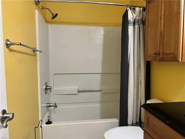 Building Photo - 606 Ocean Lakes Dr