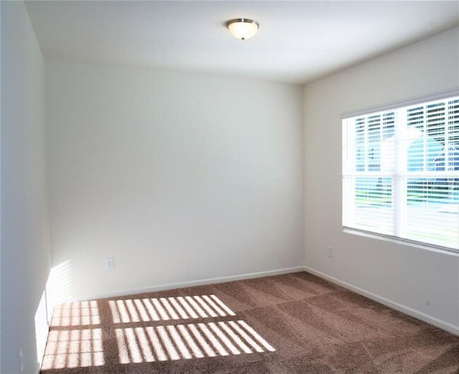 Building Photo - 4374 Kendrick Cir
