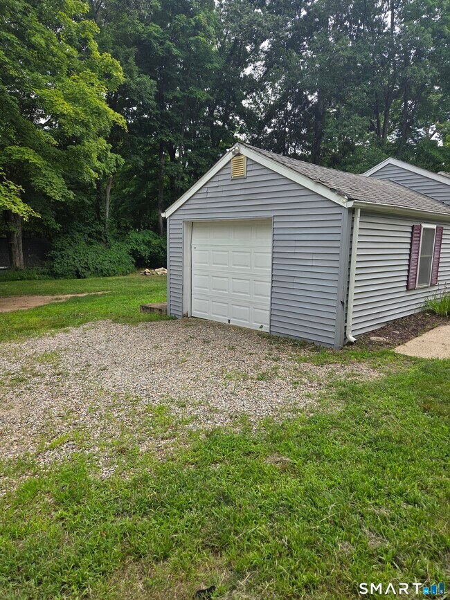 Building Photo - 26 Seagraves Rd