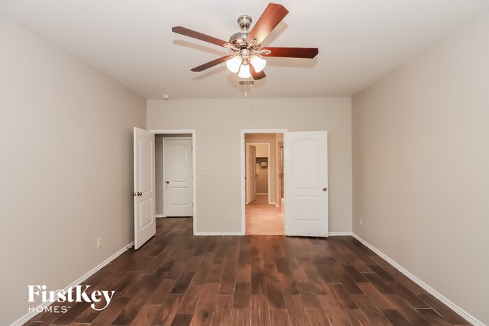 Building Photo - 2627 Diamond River Dr