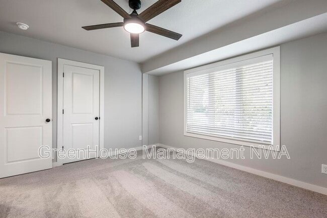 Building Photo - 6 Erith Ln