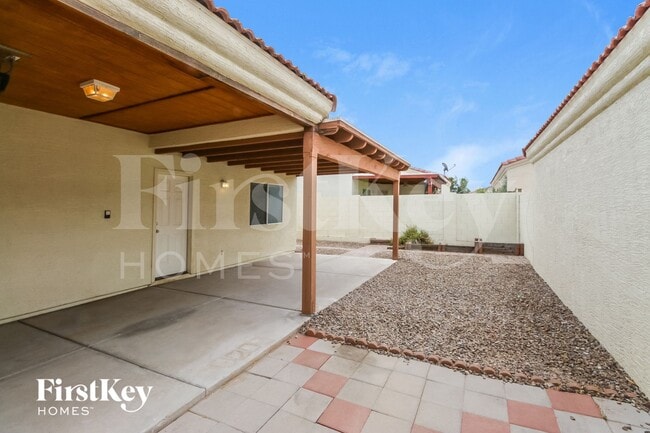 Building Photo - 113 N Warren St