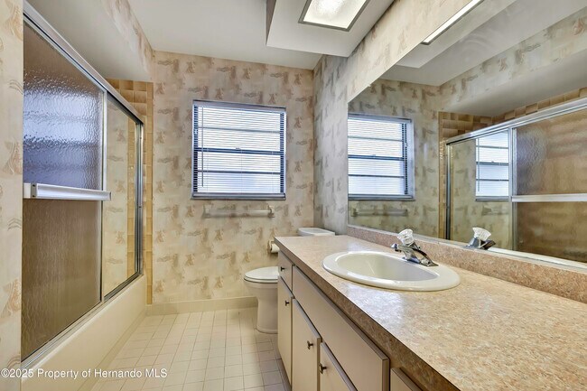 Building Photo - 3296 Dolin Ave