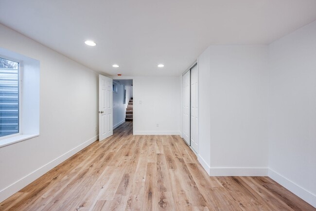 Building Photo - JUST LISTED! The Perfect Place for Students to Call Home