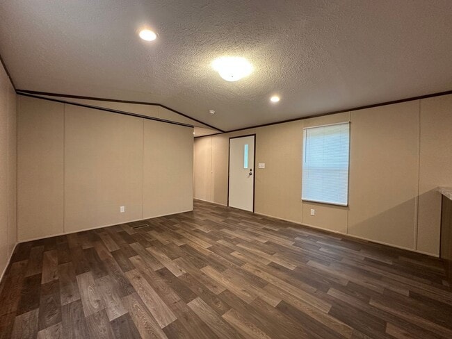 Building Photo - 145 Littleton St