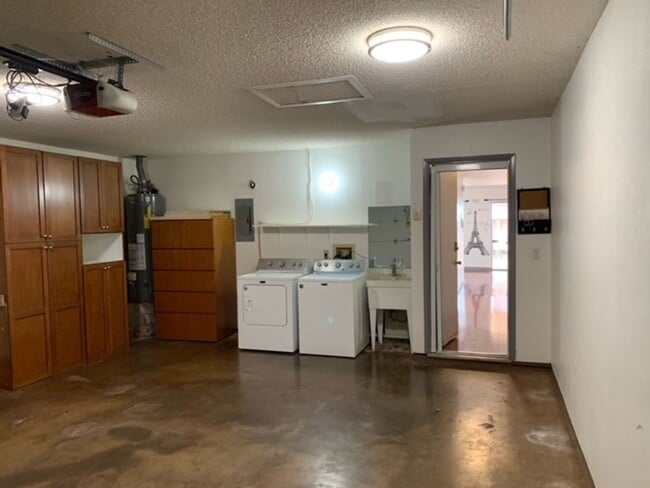 Building Photo - Waipio Gentry 3 bedroom, 2 bath house with garage - Avail now!