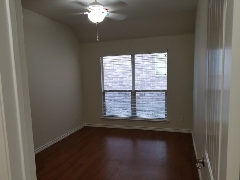 Room 3 - 1614 Westfield way