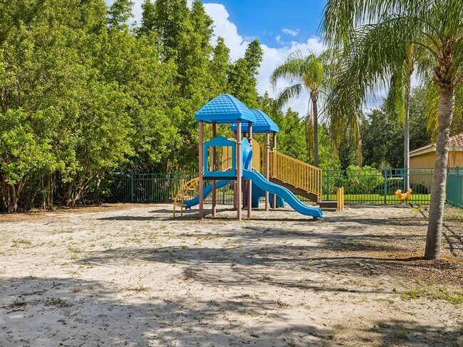 Building Photo - 2733 Via Cipriani