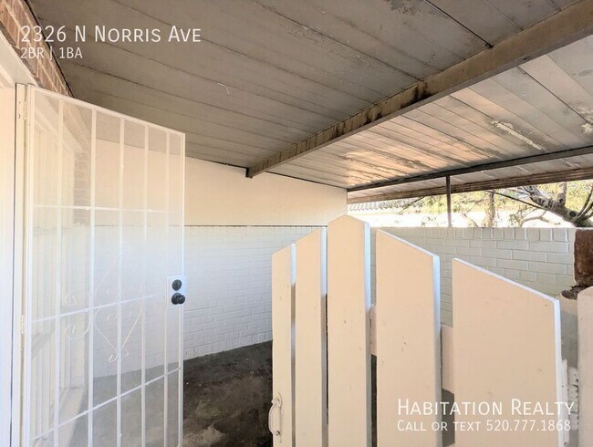 Building Photo - 2326 N Norris Ave