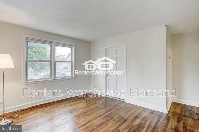 Building Photo - 3219 Taylor Ave