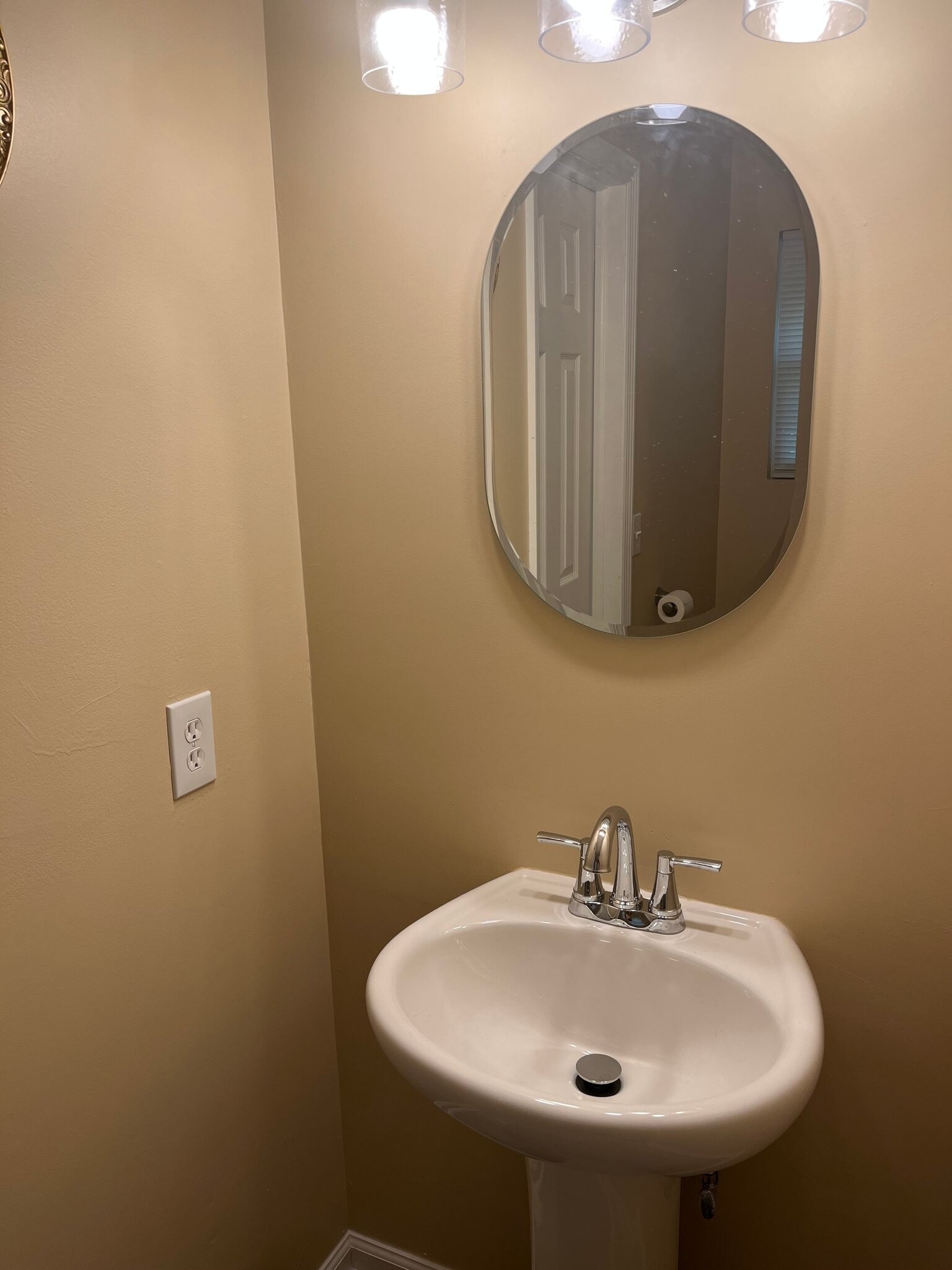 Building Photo - 1016 Flamingo Dr