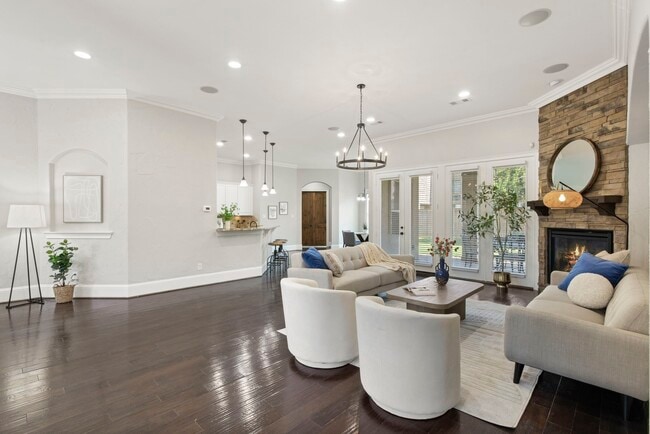 Building Photo - 26214 Kingsgate Ln