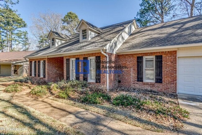 Building Photo - 3 Bed/2 Bath Home in Castlewoods in Brandon