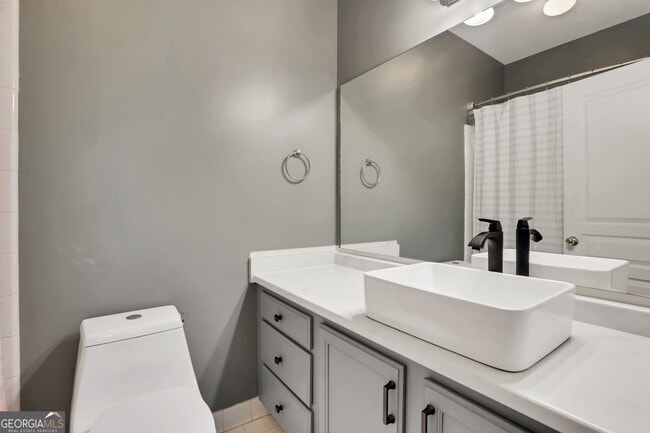 Building Photo - 375 Highland Ave NE