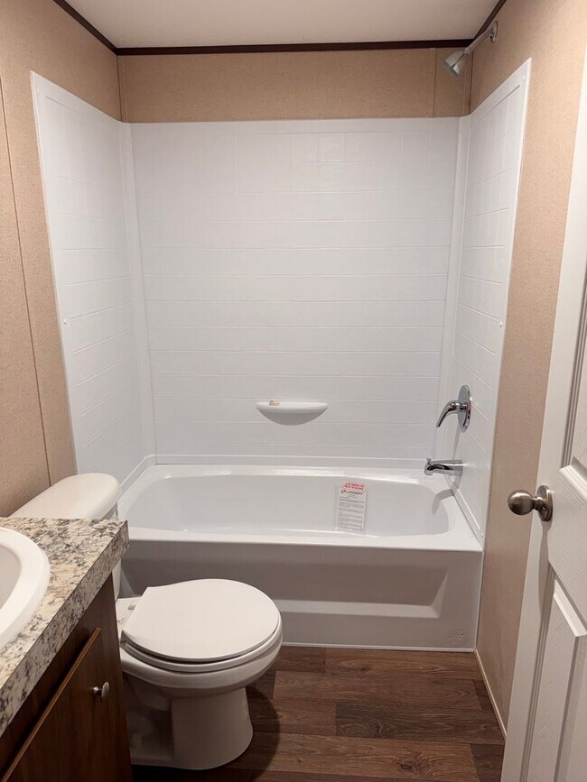 Building Photo - BRAND NEW 3 BED, 2 BATH MOBILE HOME!