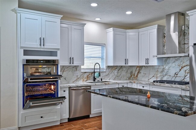 Building Photo - 17907 Pelican Way Rd