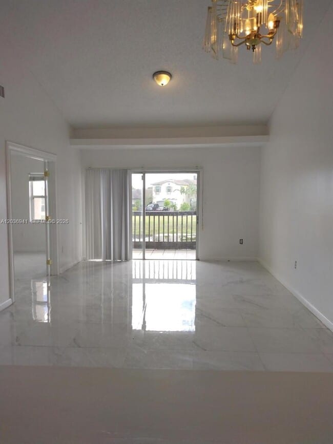 Building Photo - 805 SW 113th Way
