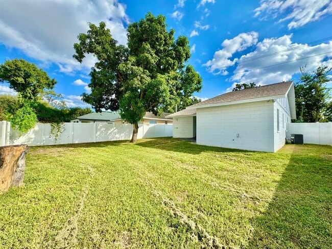 Building Photo - 4019 W Nassau St