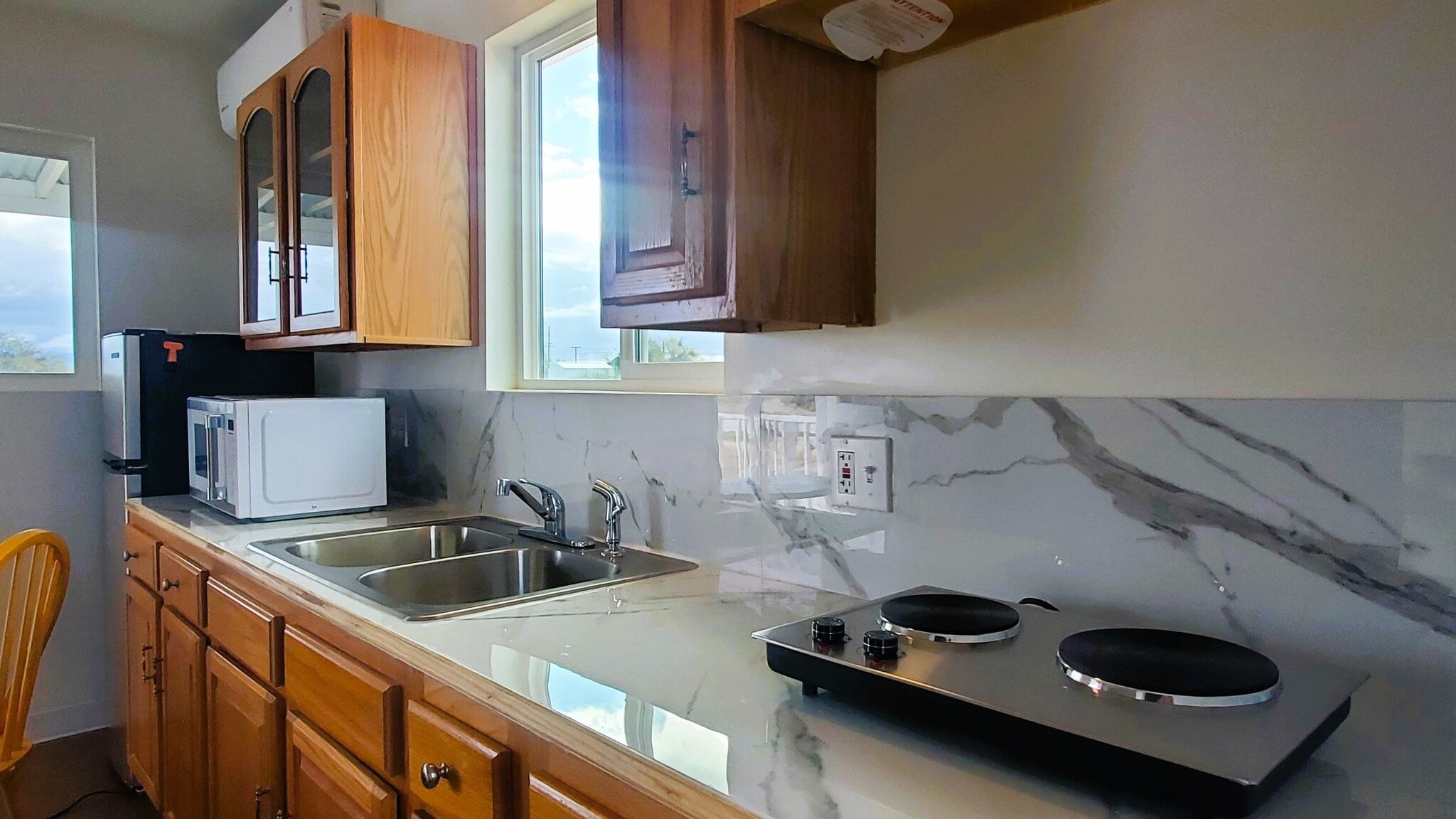 Building Photo - 1151 W Hayworth Rd