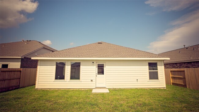 Building Photo - 9919 Oakheath Blf Dr