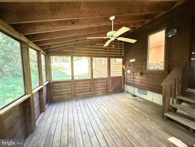 Building Photo - 100 Aquia Creek Rd