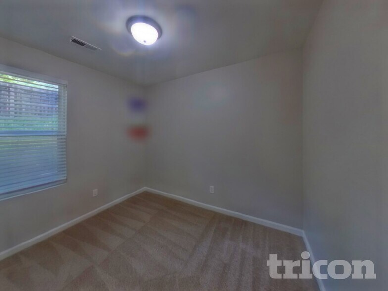 Building Photo - 155 Tybo Dr