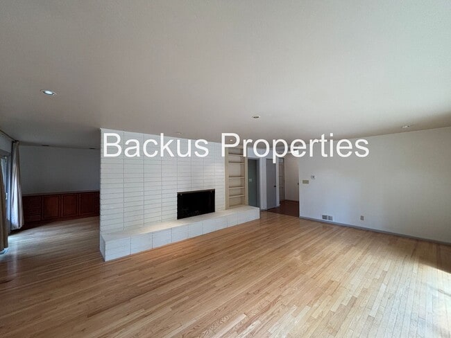 Building Photo - Three bedroom home across from Claremont Manor Park