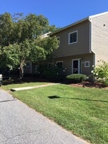 Building Photo - B11 Stonehedge Dr