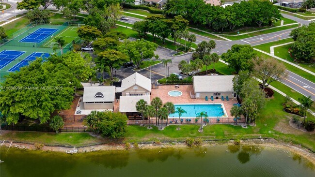 Building Photo - 10766 Crescendo Cir