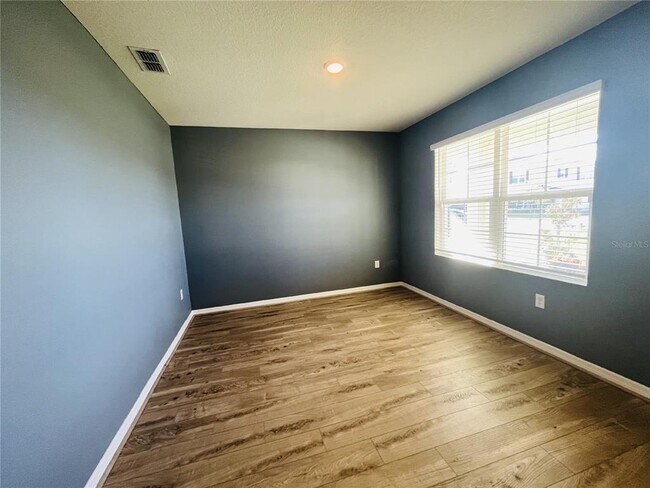 Building Photo - 507 Auburn Grove Terrace