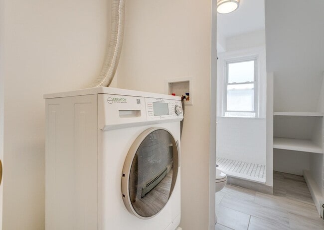 Building Photo - 304 Fulton Ave