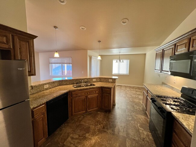 Building Photo - 4 Bedroom 2 Bathroom Fernley Home