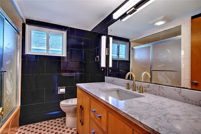 Building Photo - 78 Devonshire St