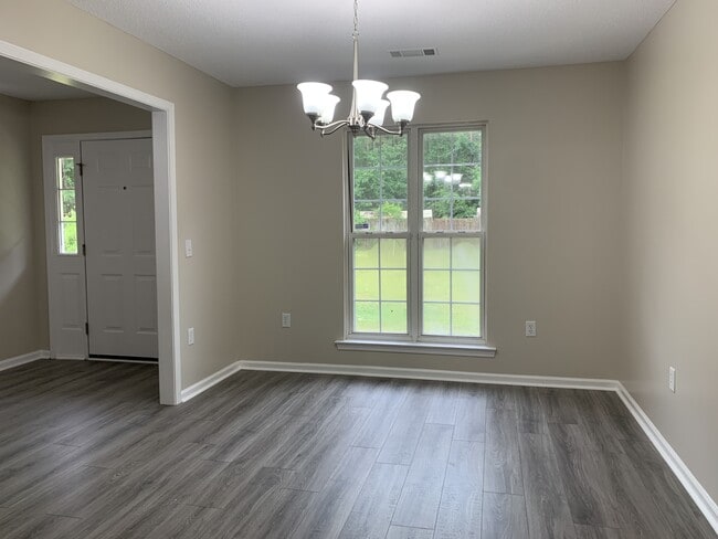 Building Photo - 1816 Beaver Creek Ln