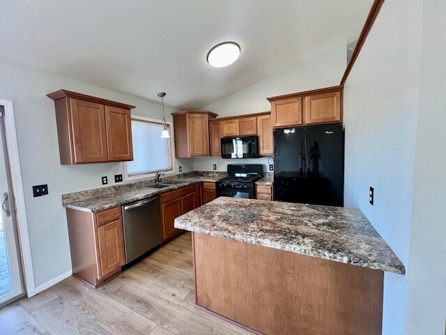 Building Photo - 108 Hayden Dr