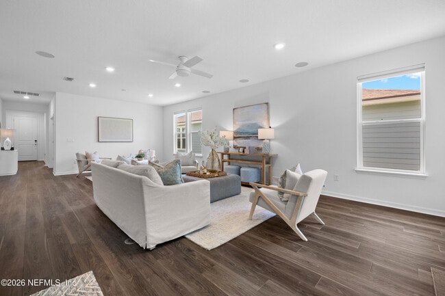 Building Photo - 282 Timber Lgt Trl