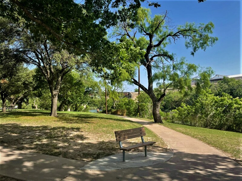 Building Photo - 302 Allen St