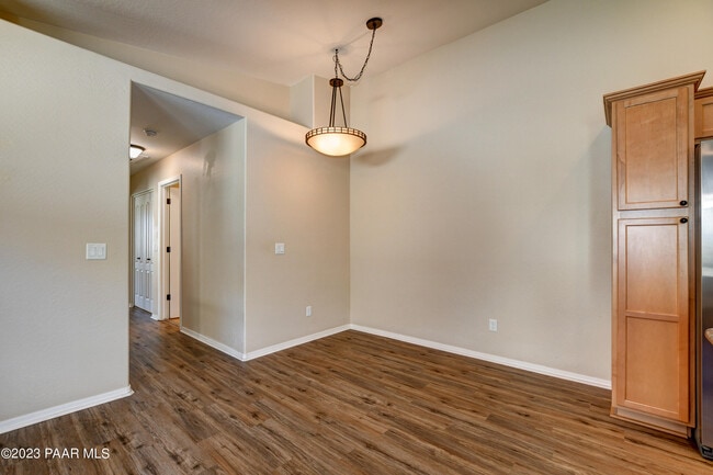 Building Photo - 915 Gail Gardner Way