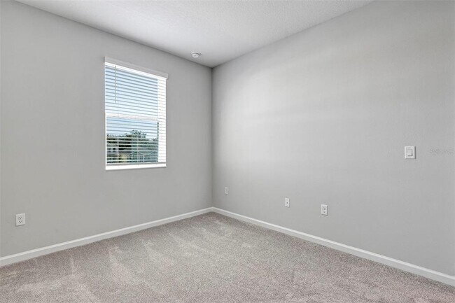 Building Photo - 691 Pothos St