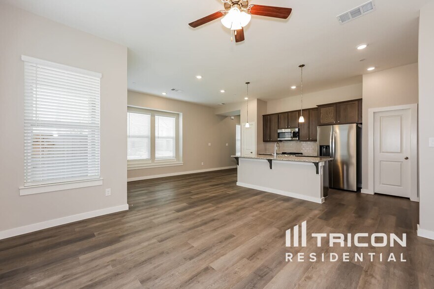 Building Photo - 5476 Granite Trl