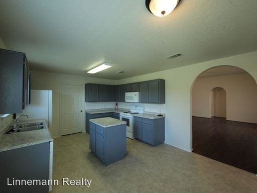 Building Photo - 3812 Tiger Dr
