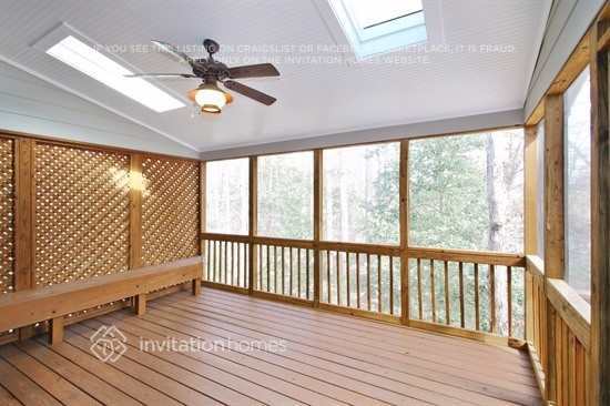 Building Photo - 137 Starwood Ln