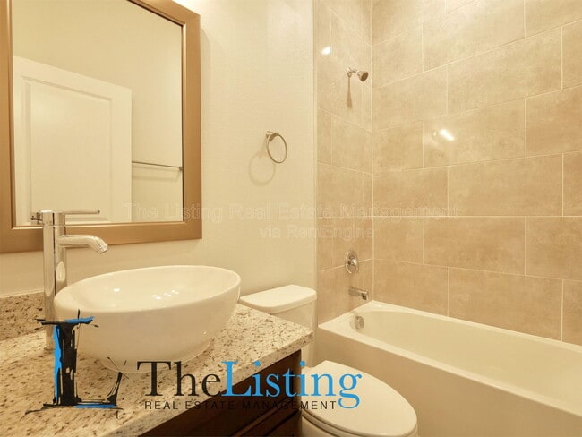 Building Photo - 406 Albatross Ct