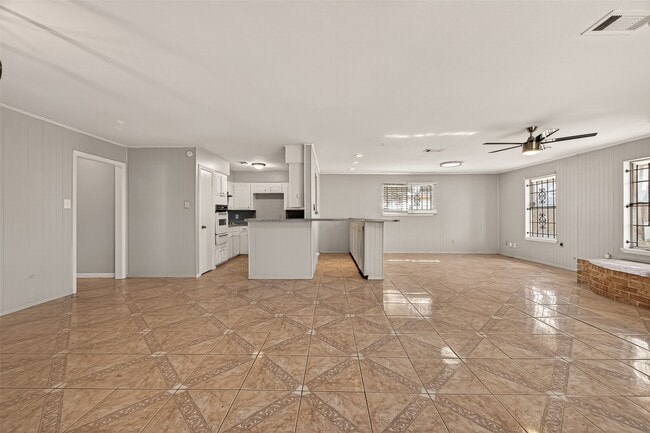 Building Photo - 10607 Bainbridge St