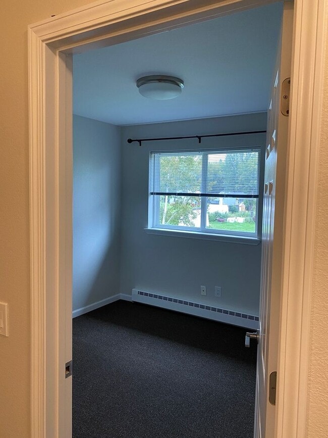 Building Photo - 1701 B Aliak Dr